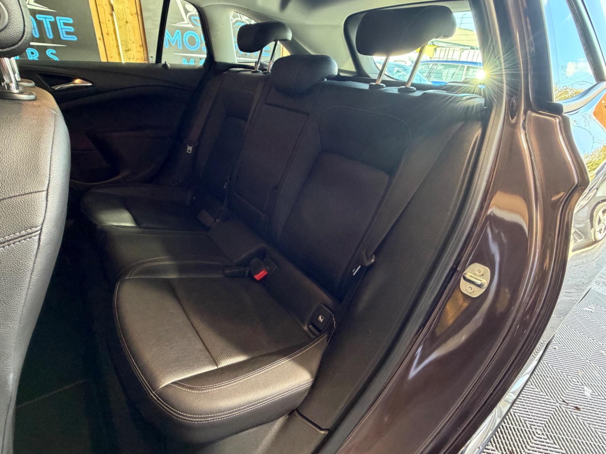 Vauxhall Astra view 15