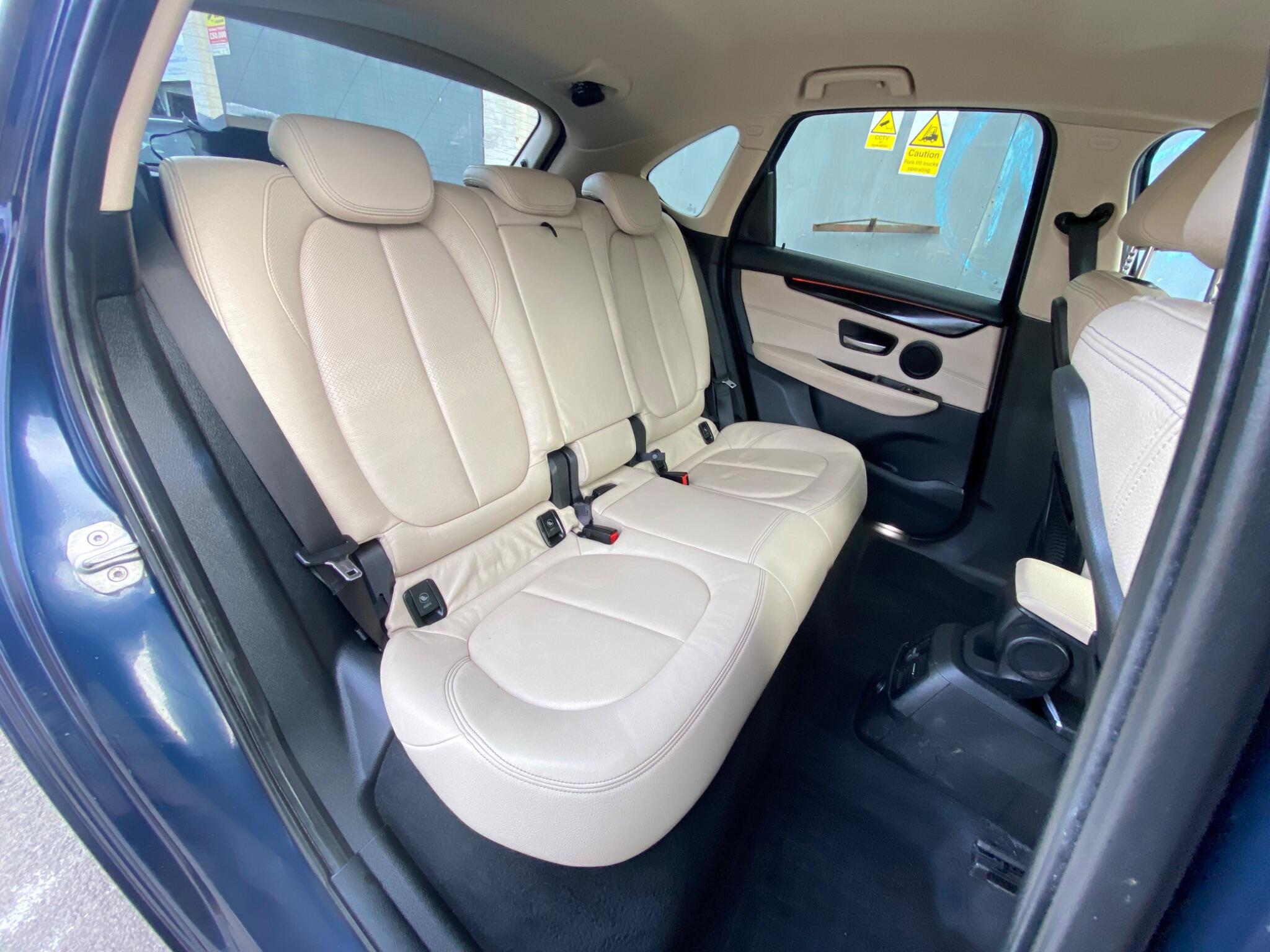 BMW 2 Series view 21