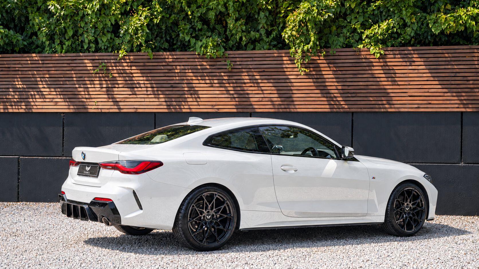BMW 4 Series view 7