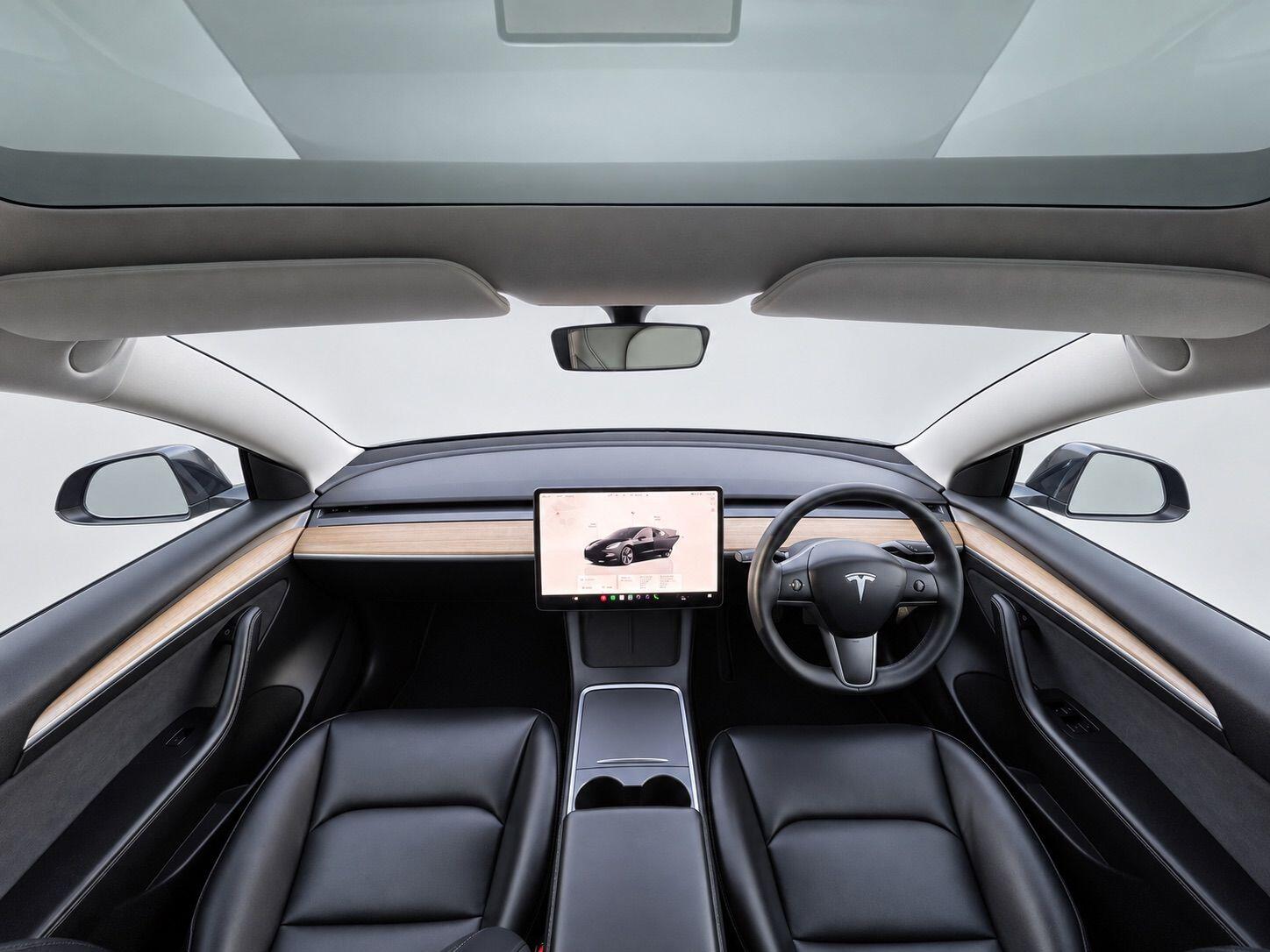 Tesla Model 3 view 28