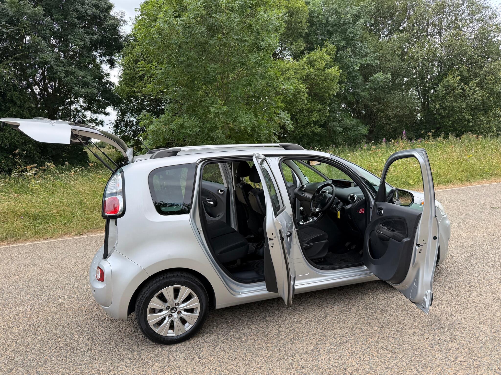 Citroen C3 Picasso view 19