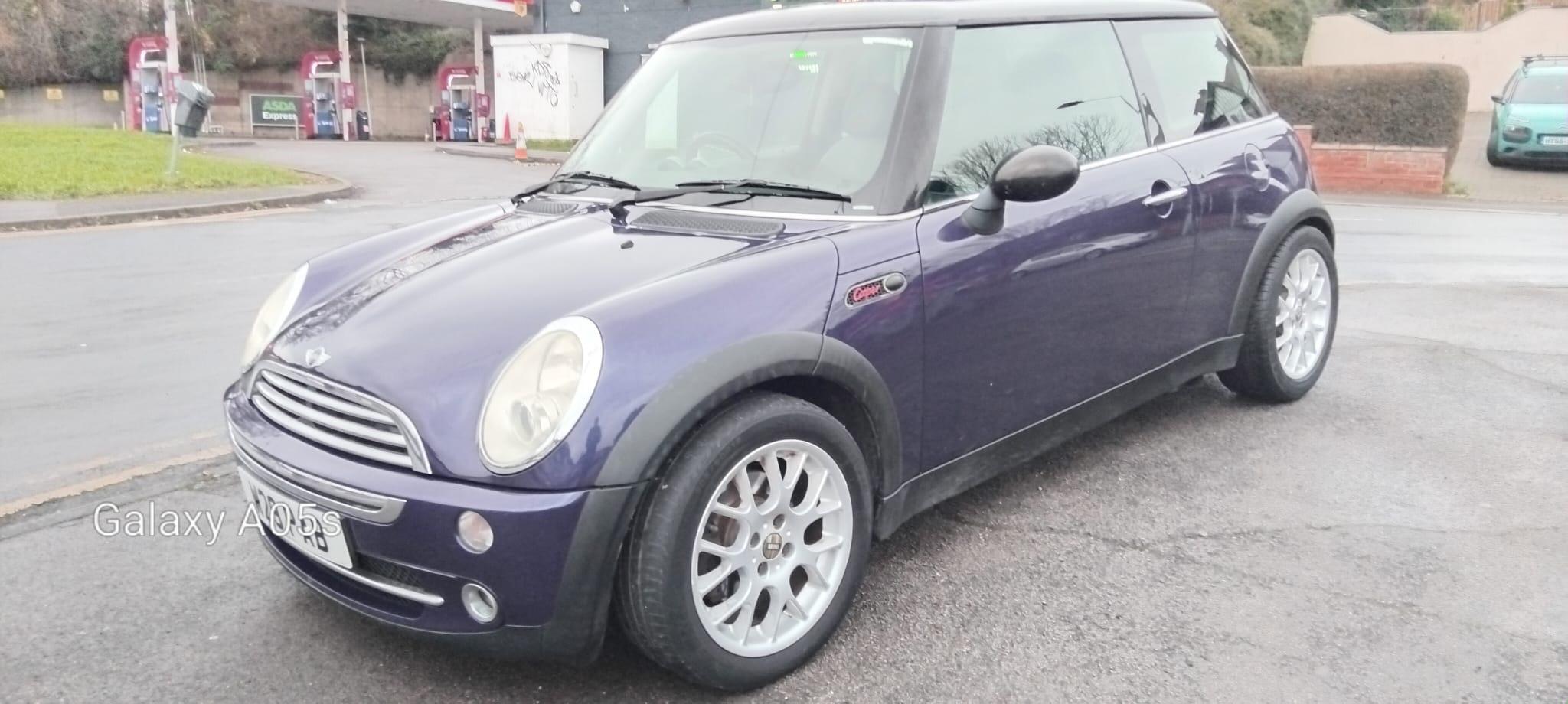 2005 MINI Hatch image 3