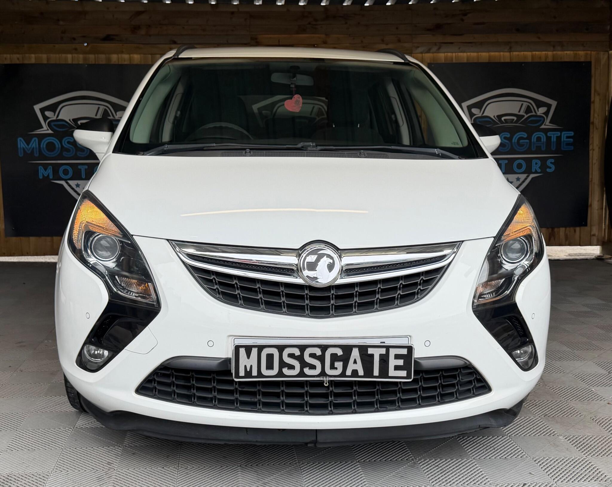 Vauxhall Zafira Tourer view 4