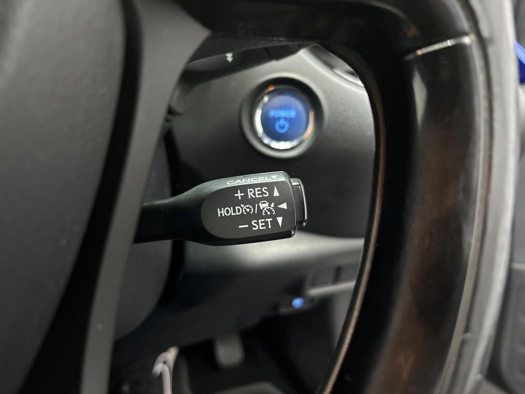 Toyota C-HR view 15