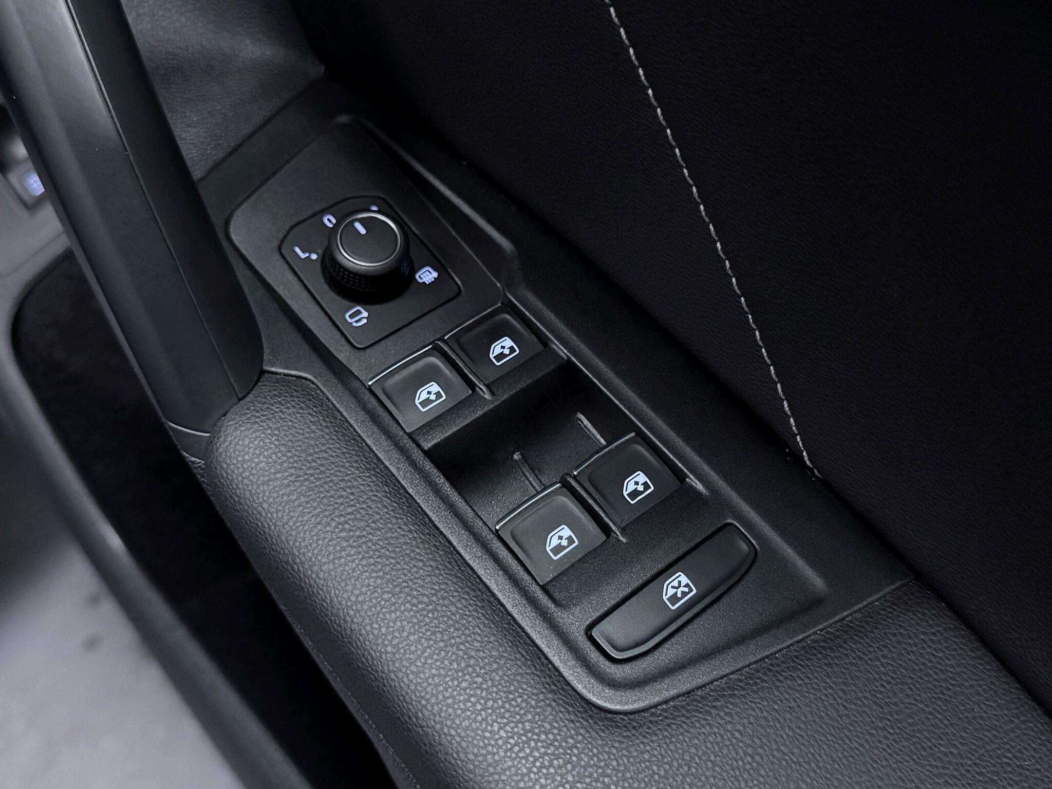 Volkswagen Tiguan view 23