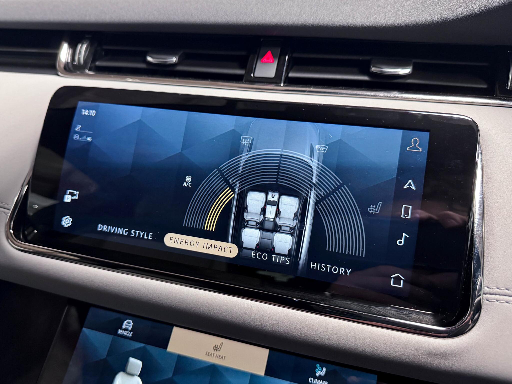 Land Rover Range Rover Evoque view 47