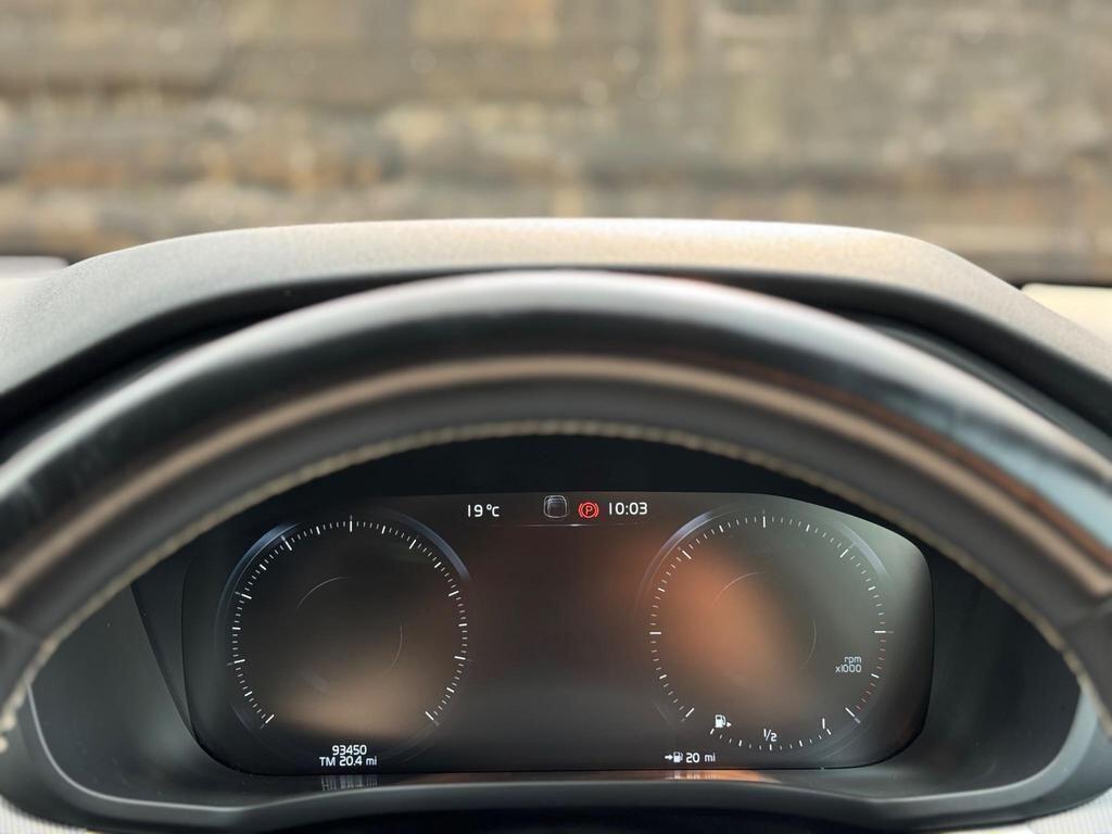 Volvo XC60 view 22