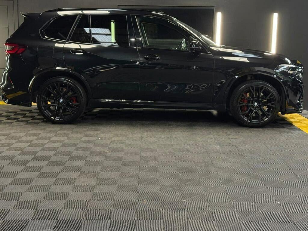 BMW X5 M view 5
