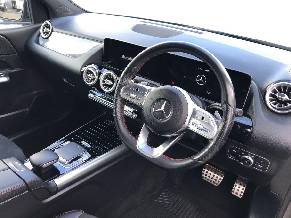 Mercedes-Benz B-Class view 3
