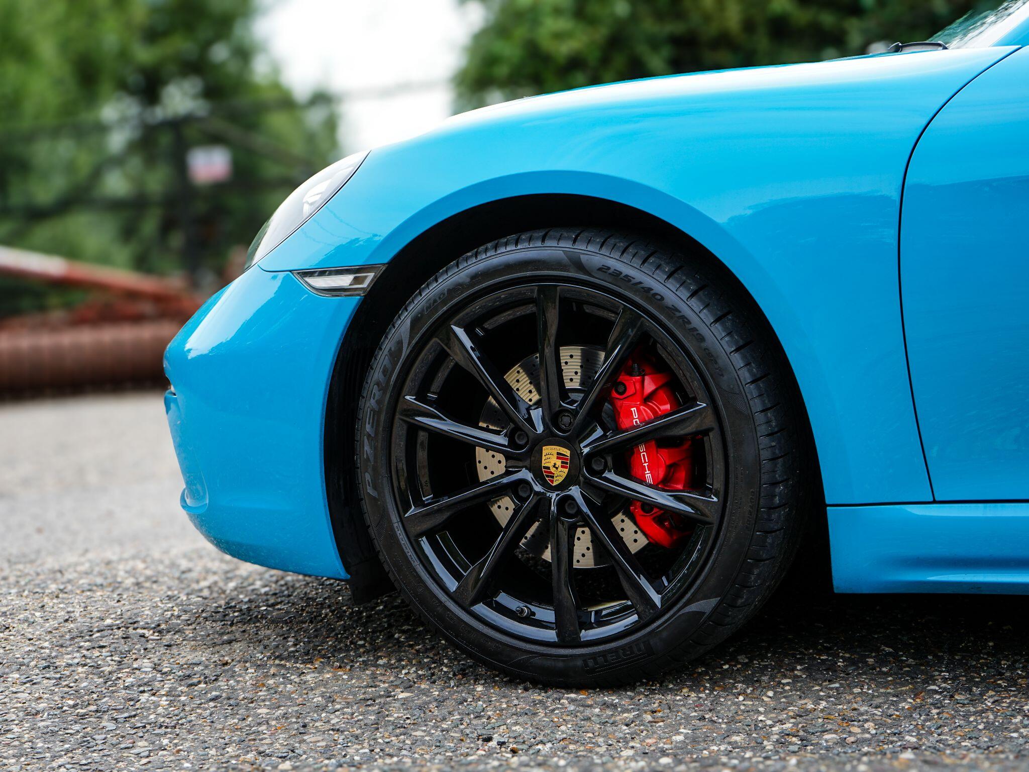 Porsche 718 Boxster view 5