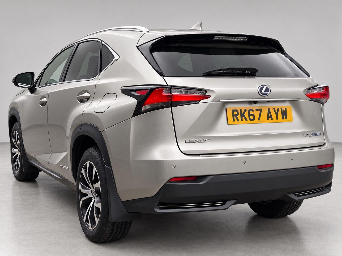Lexus NX view 9