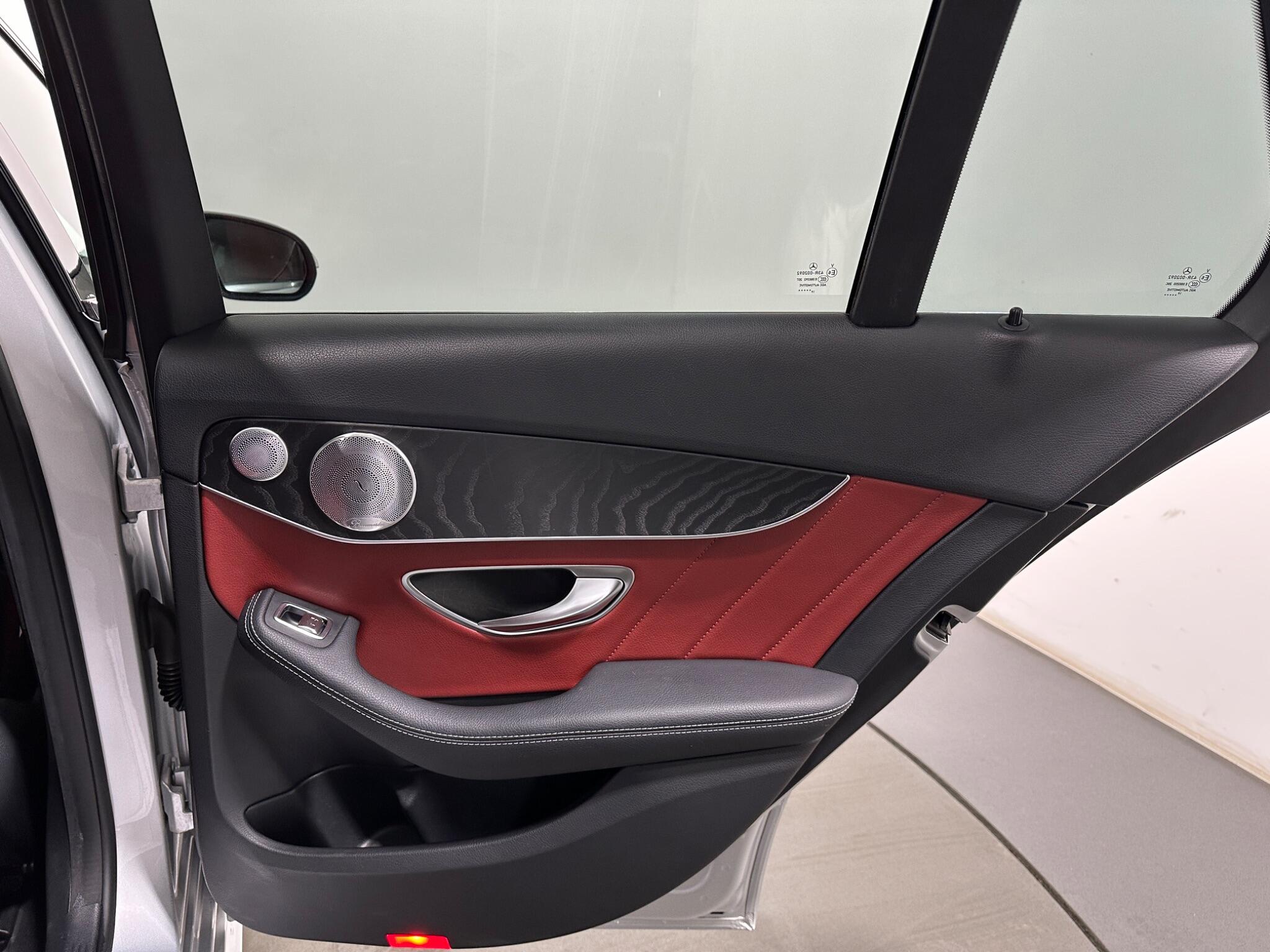 Mercedes-Benz C Class view 45