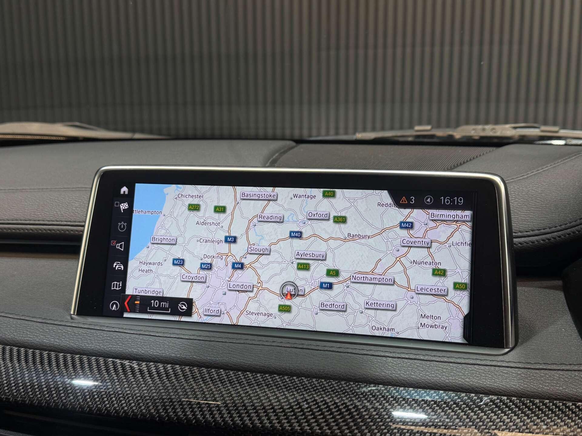 BMW X6 view 33