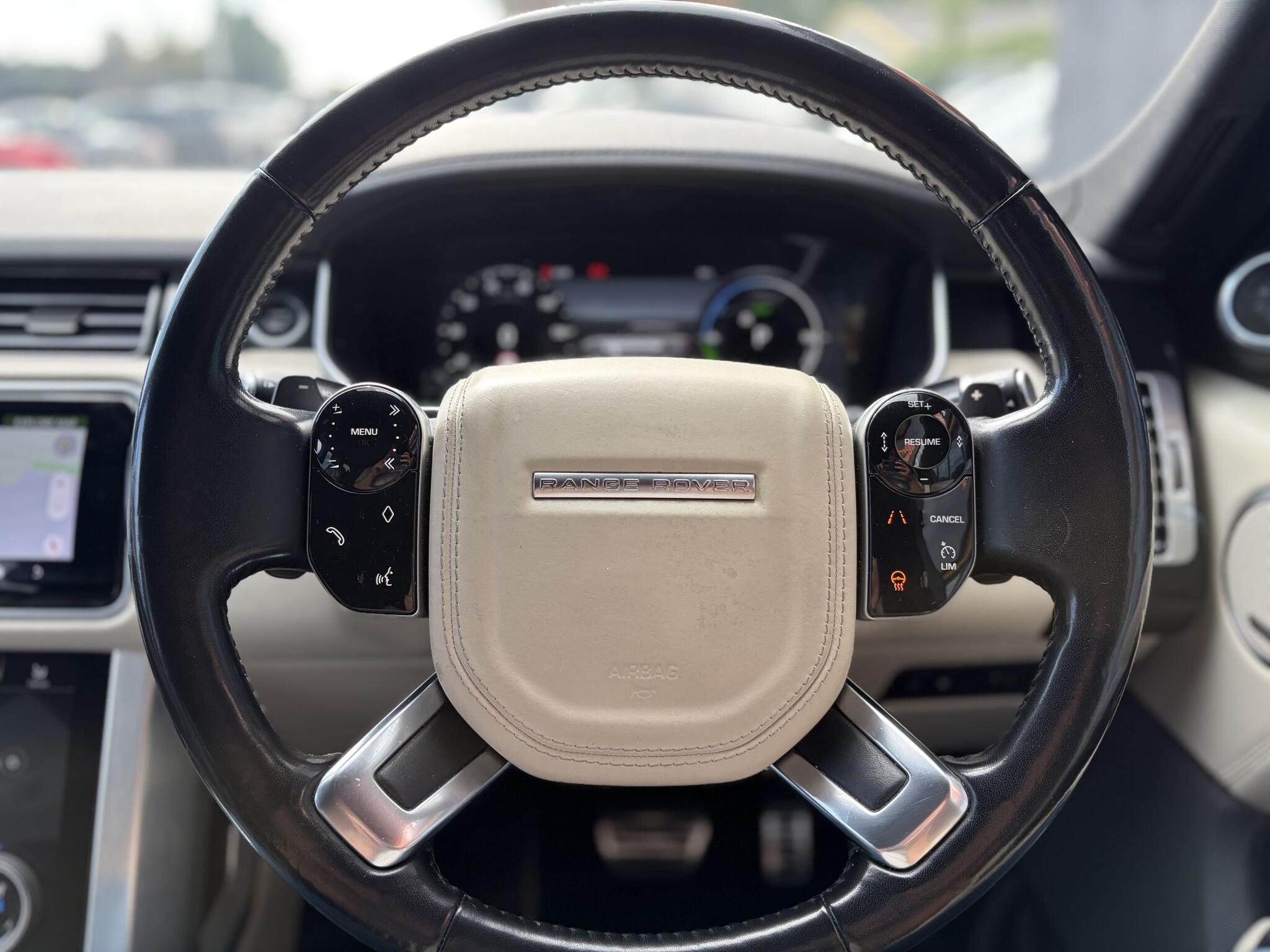 Land Rover Range Rover view 20