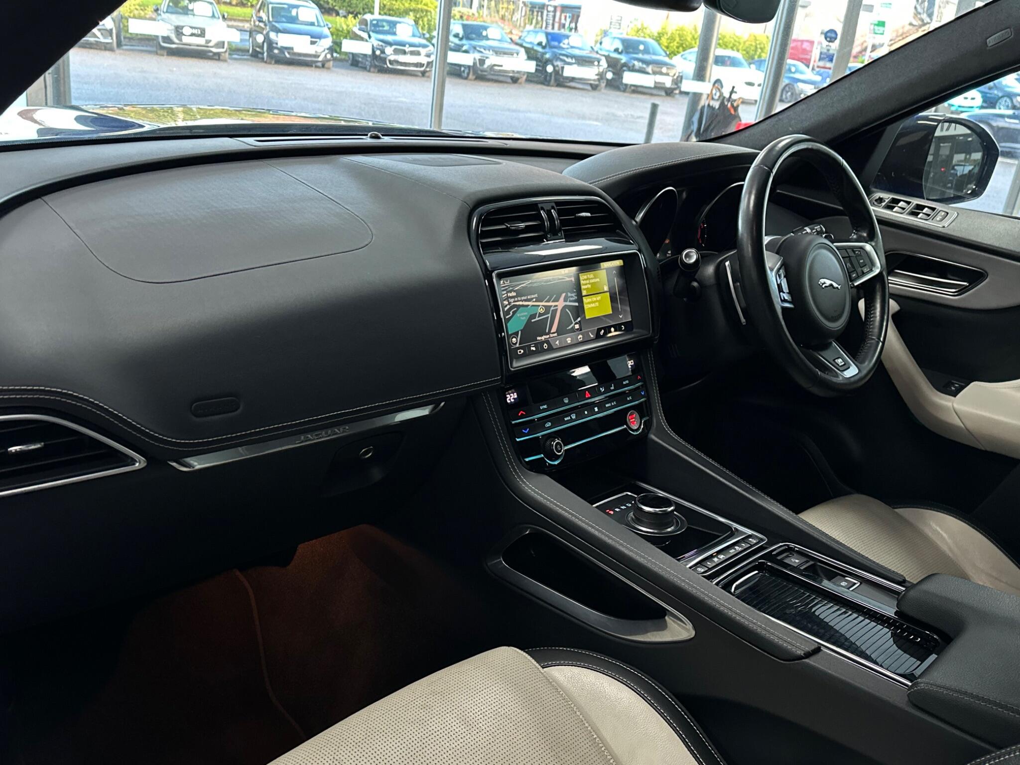 Jaguar F-Pace view 36