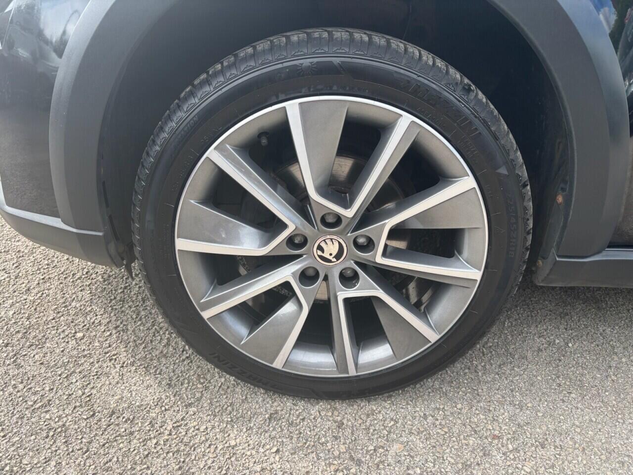 Skoda Octavia view 25