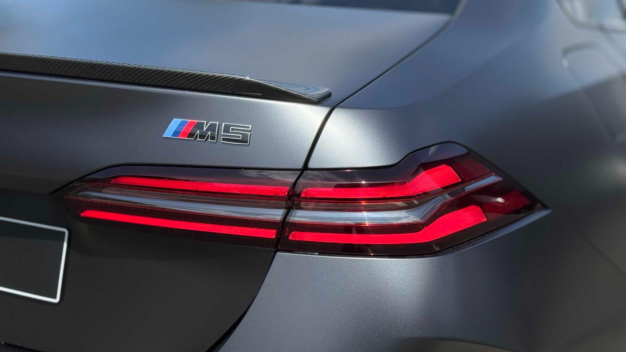 BMW M5 view 42