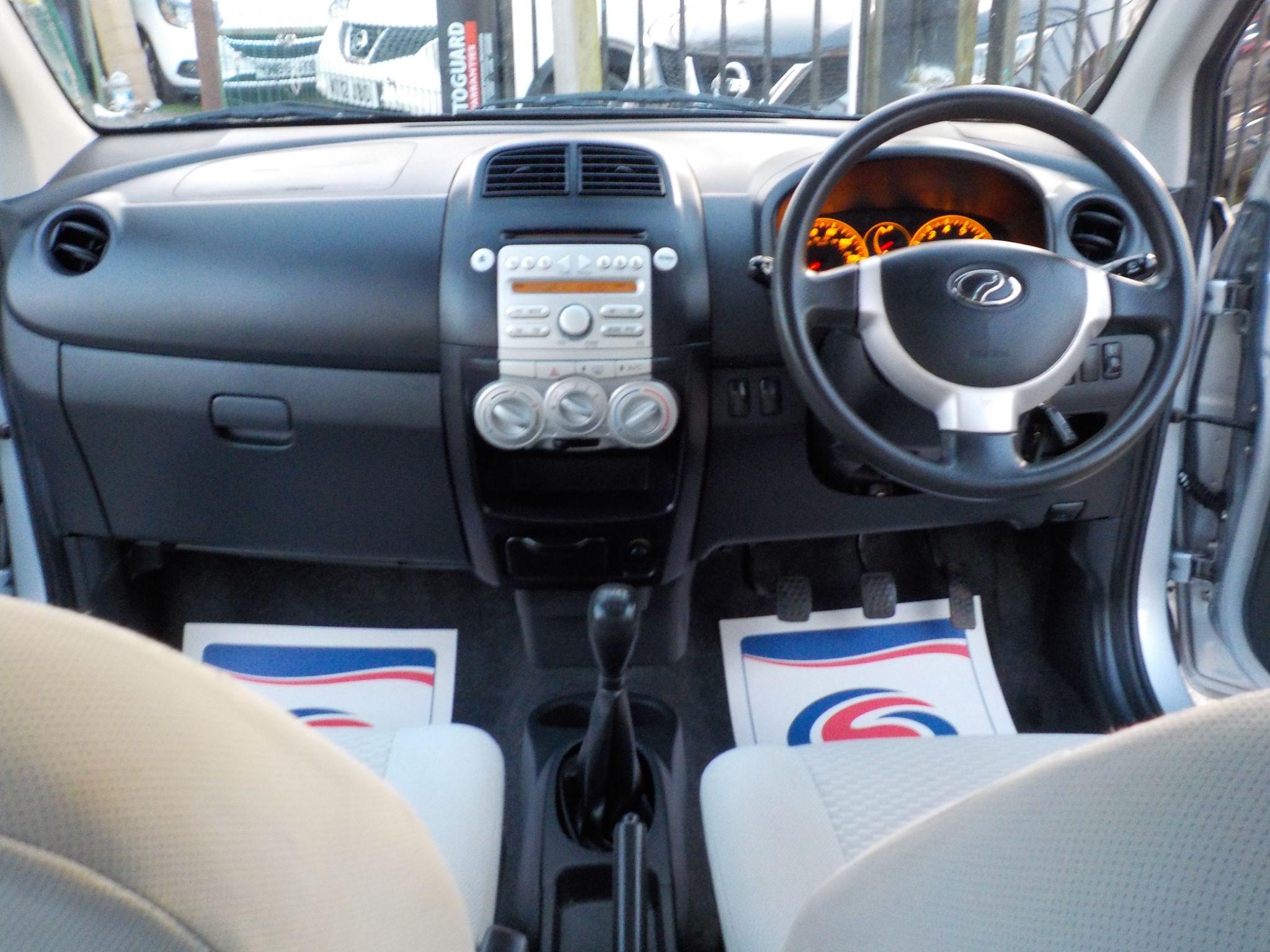 Perodua Myvi 1.3 SXi Lux 5dr