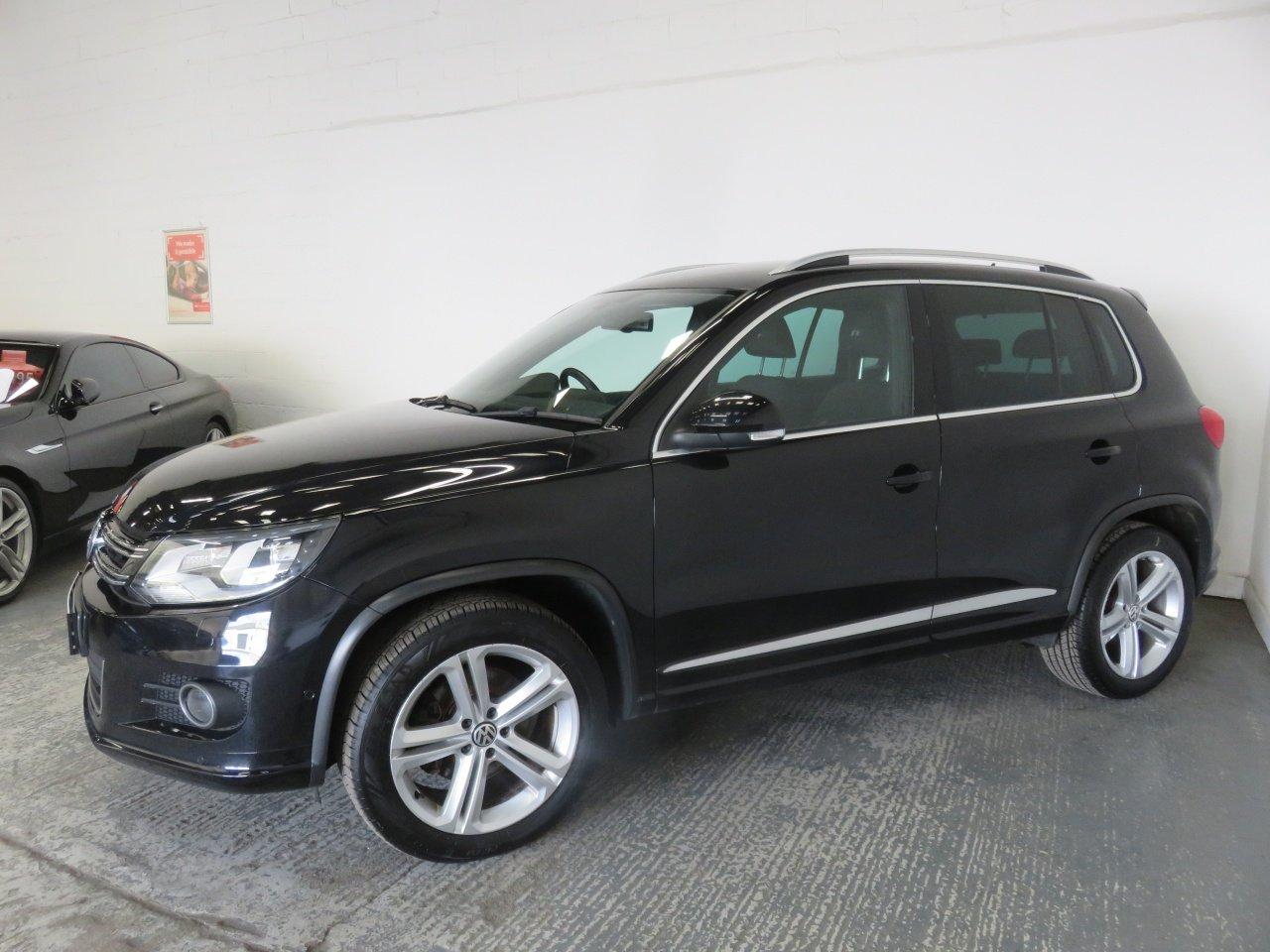 Volkswagen Tiguan view 5