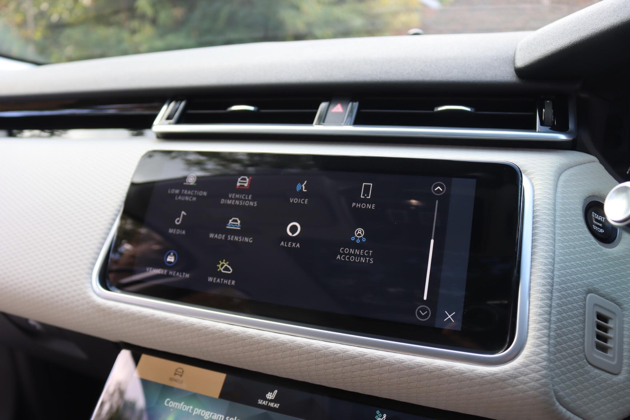 Land Rover Range Rover Velar view 58
