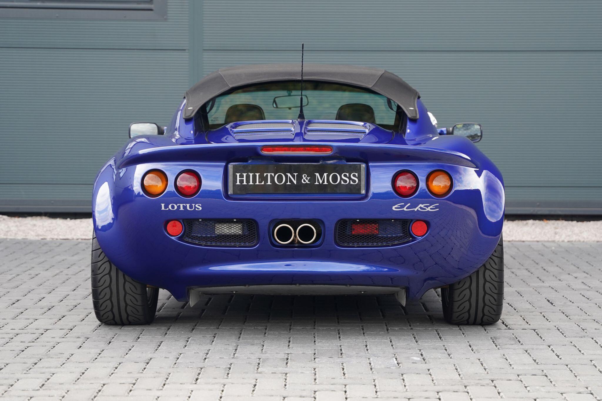 Lotus Elise view 8