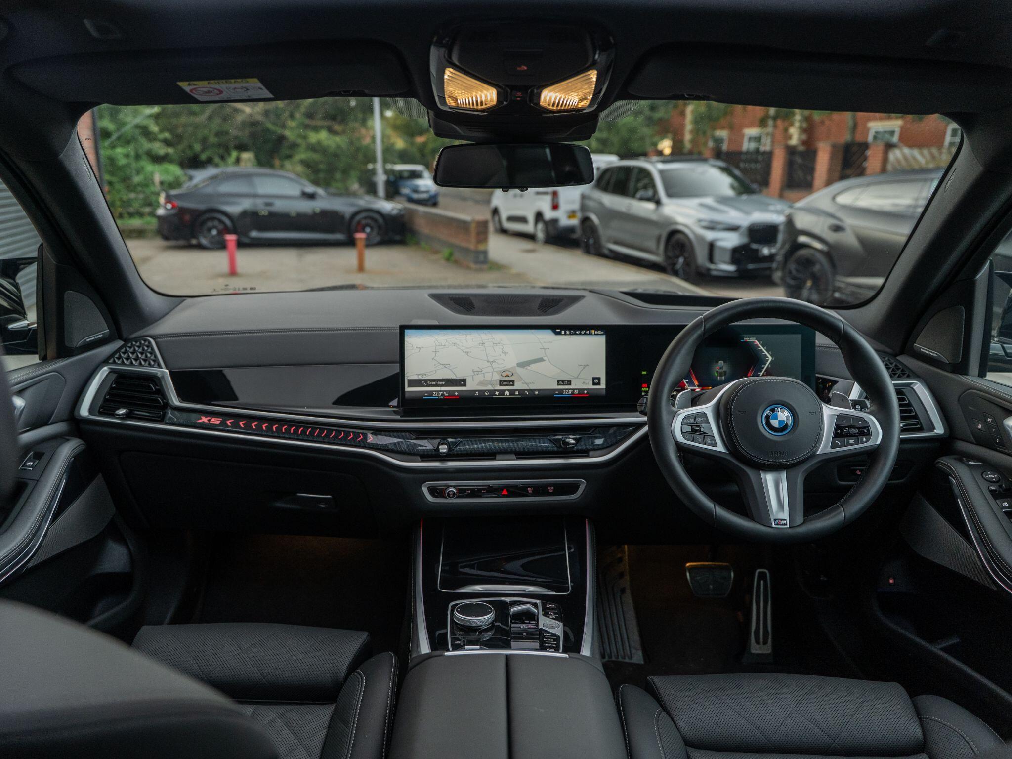 BMW X5 view 35
