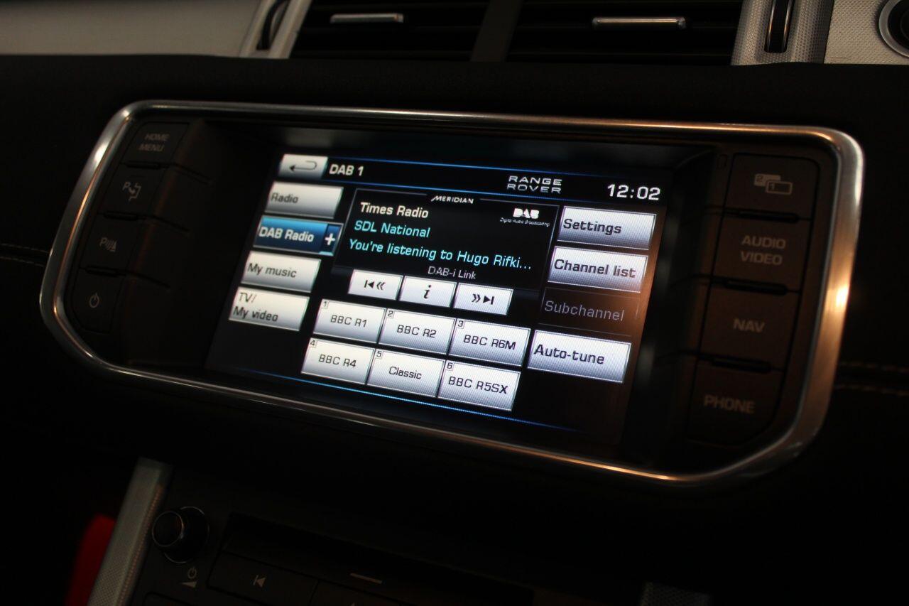 Land Rover Range Rover Evoque view 39