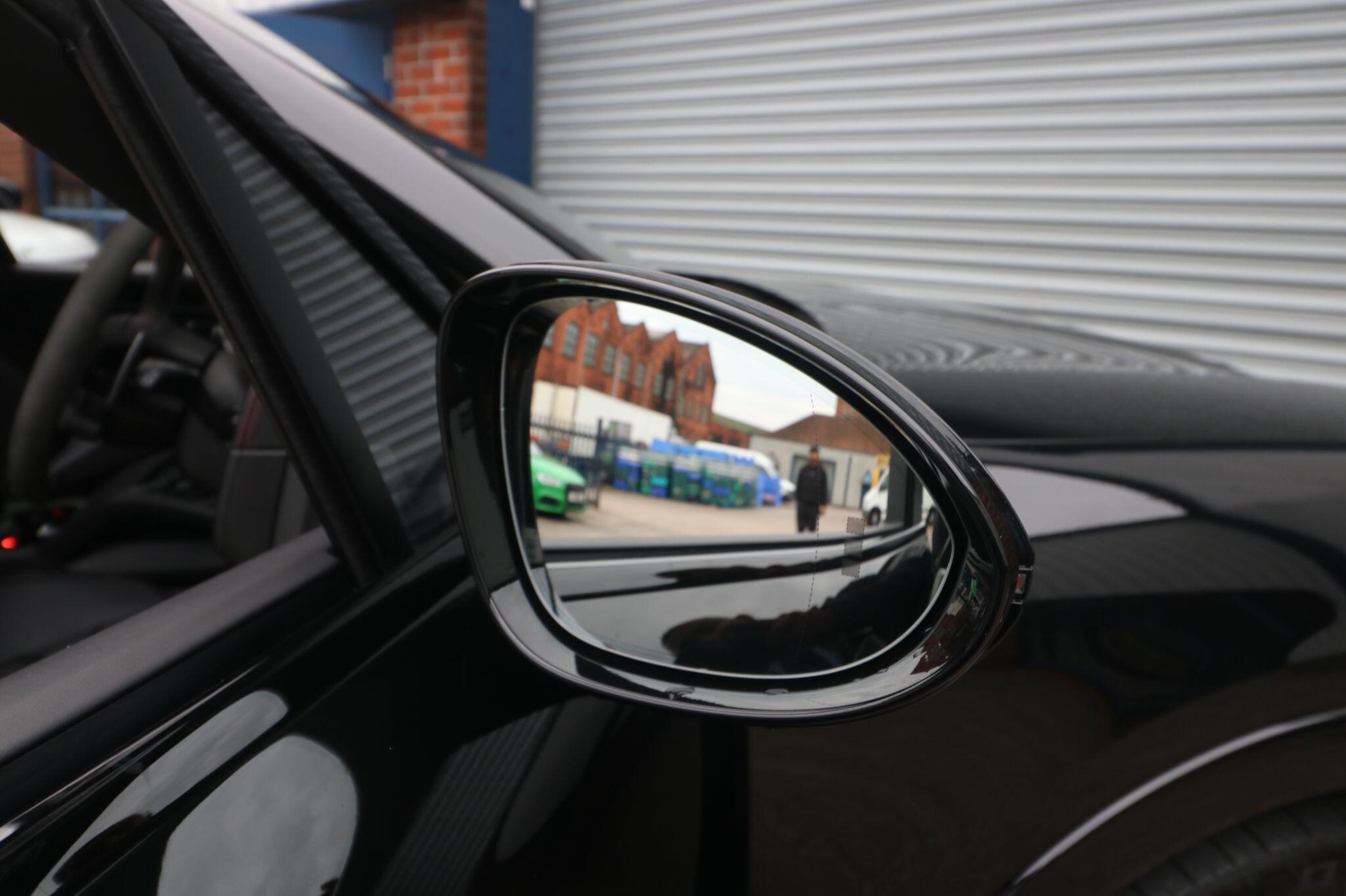 Porsche Cayenne view 21