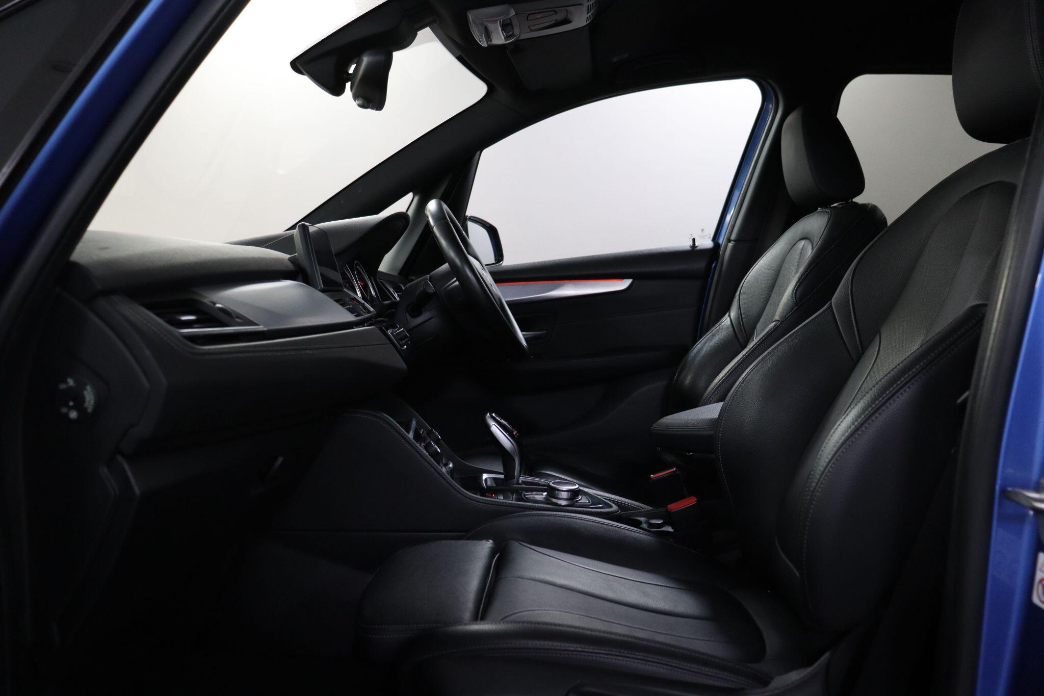 BMW 2 Series Active Tourer view 42