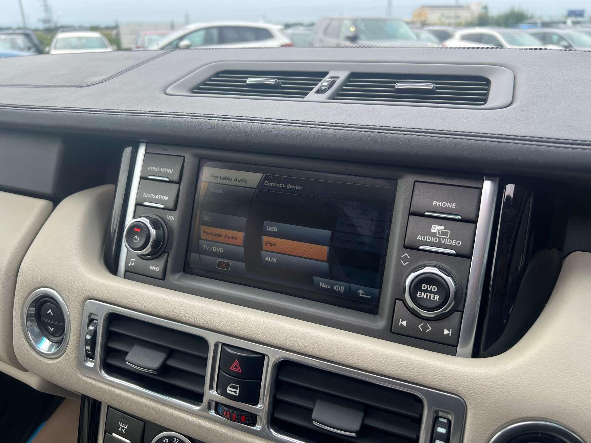 Land Rover Range Rover view 25