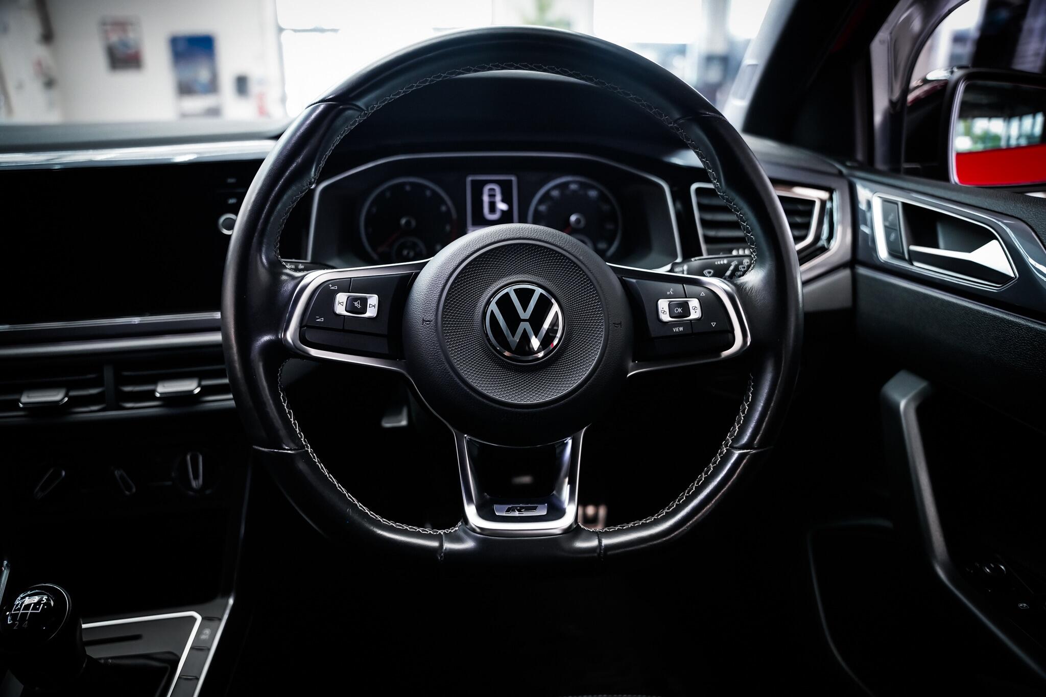 Volkswagen Polo view 19