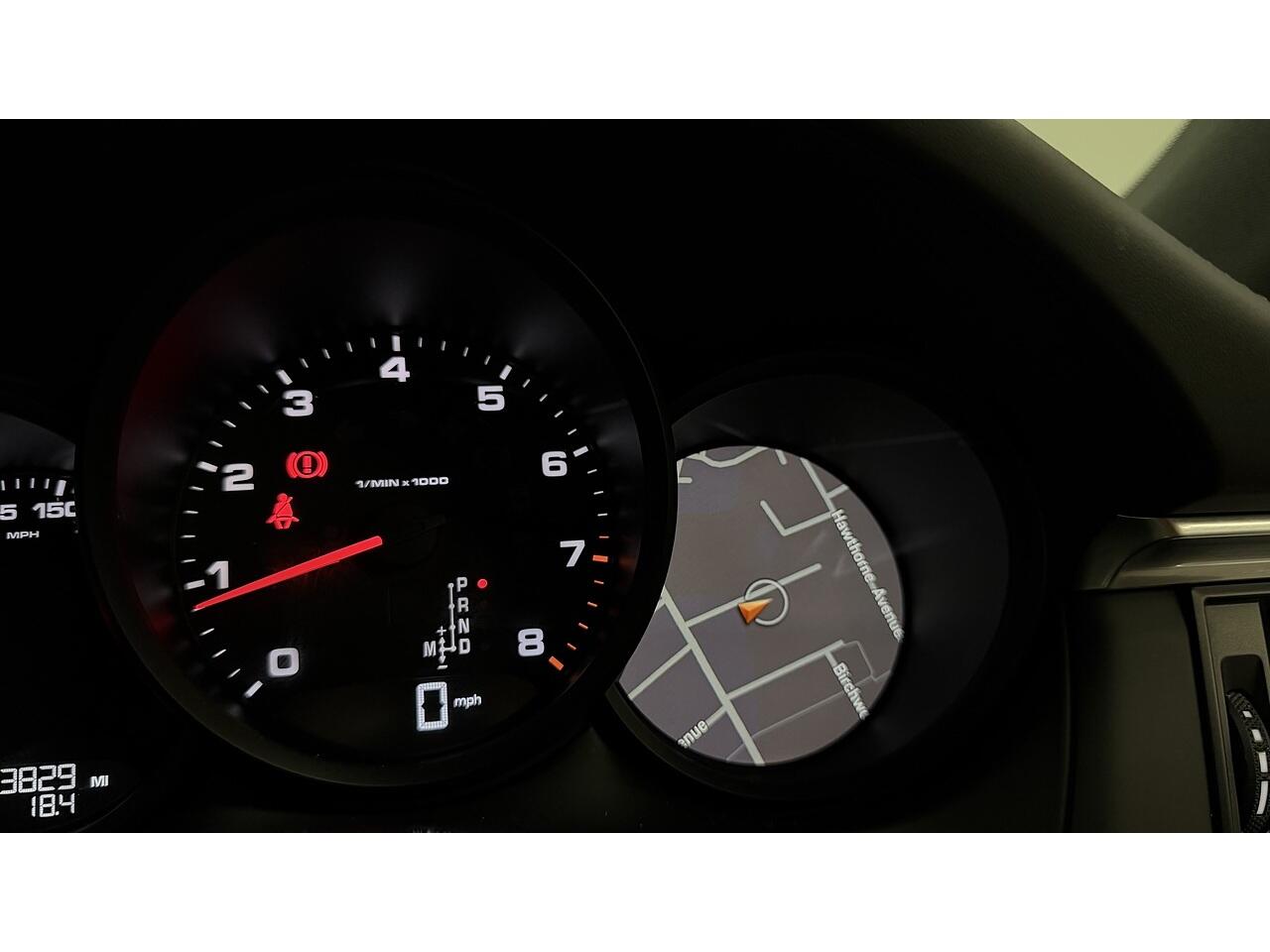 Porsche Macan view 17