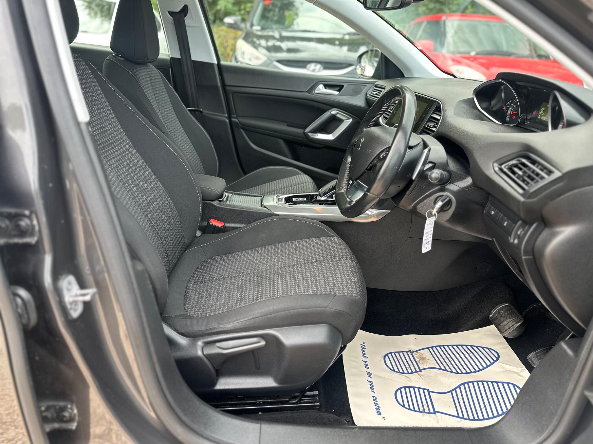 Peugeot 308 view 48