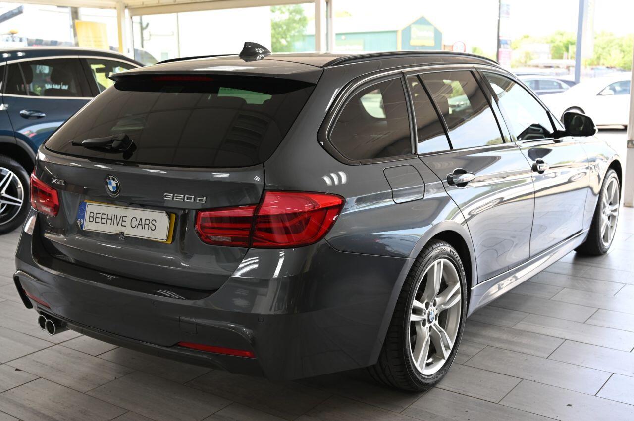 BMW 3 Series view 10
