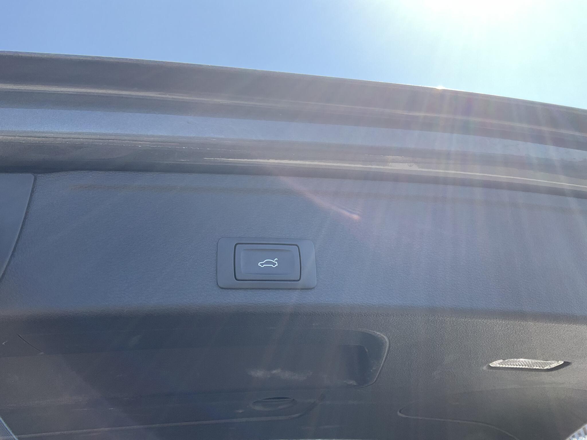 Audi A4 Avant view 20