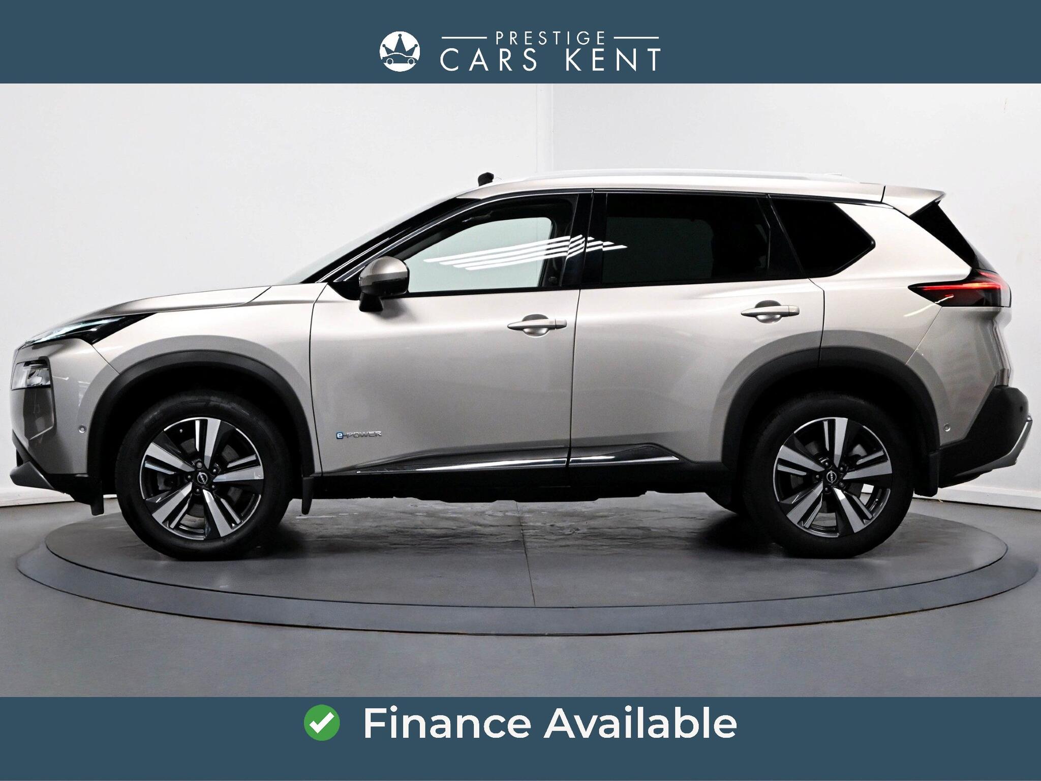 Nissan X-Trail view 4