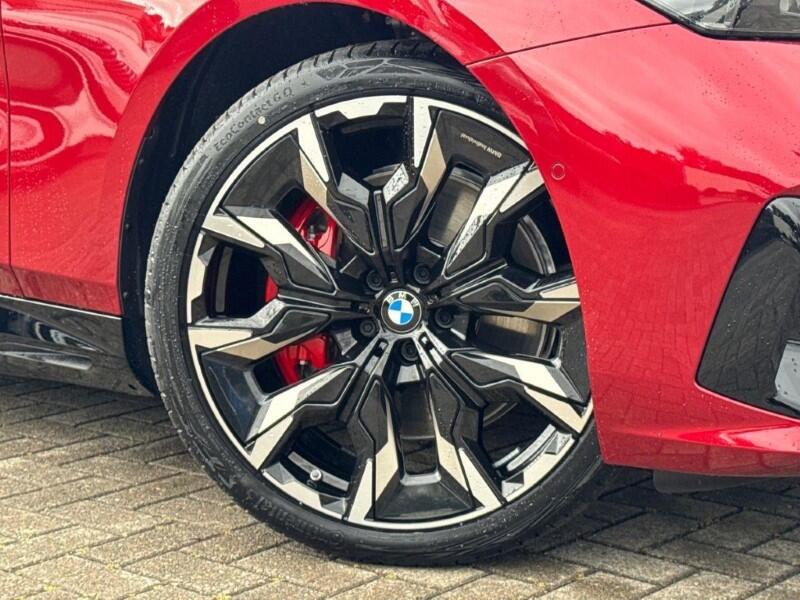 BMW 5 Series view 47