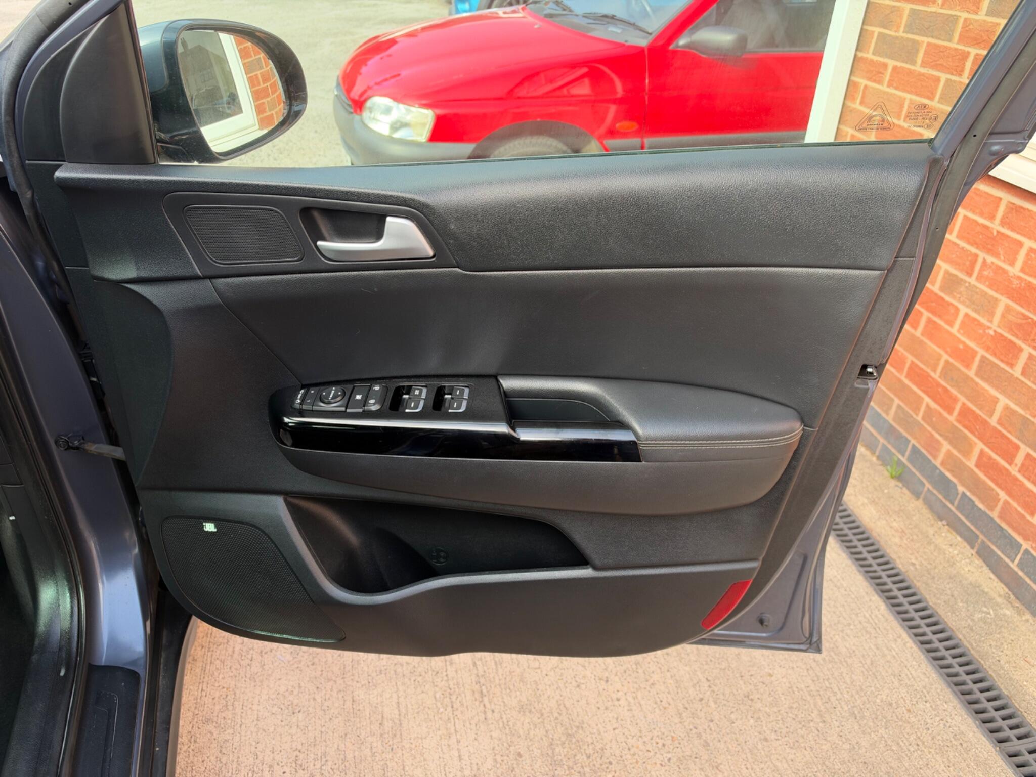 Kia Sportage view 30