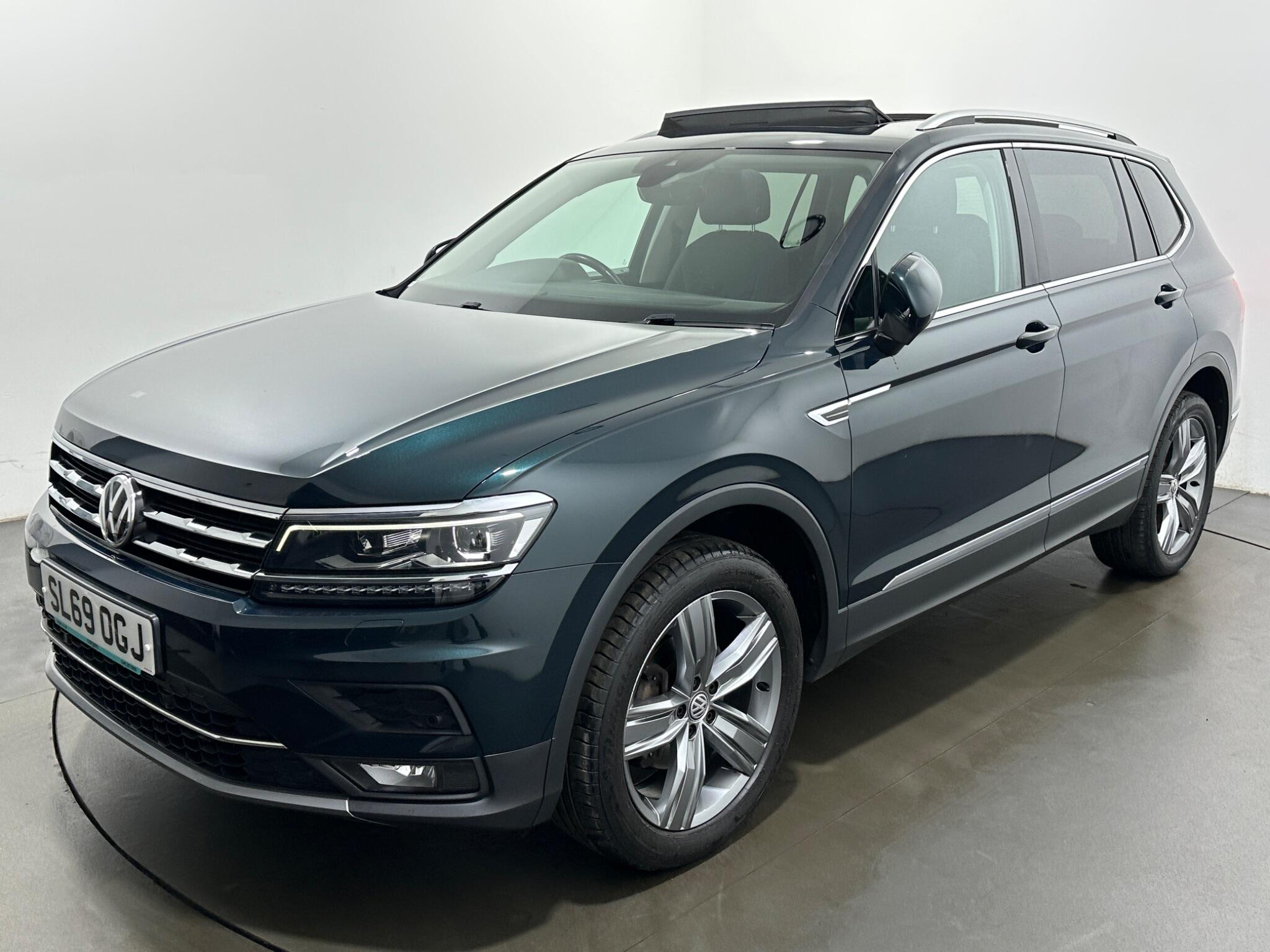 Volkswagen Tiguan Allspace view 56