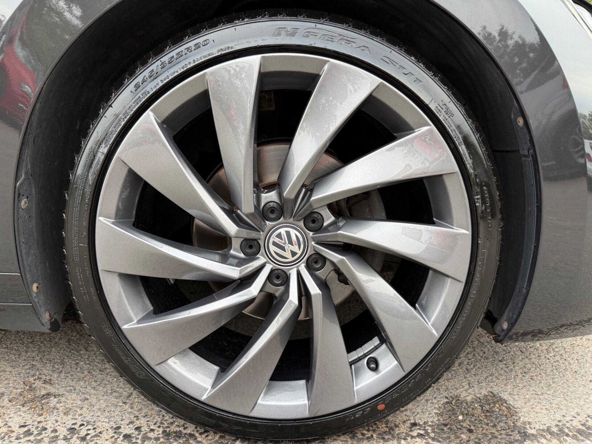 Volkswagen Arteon view 60