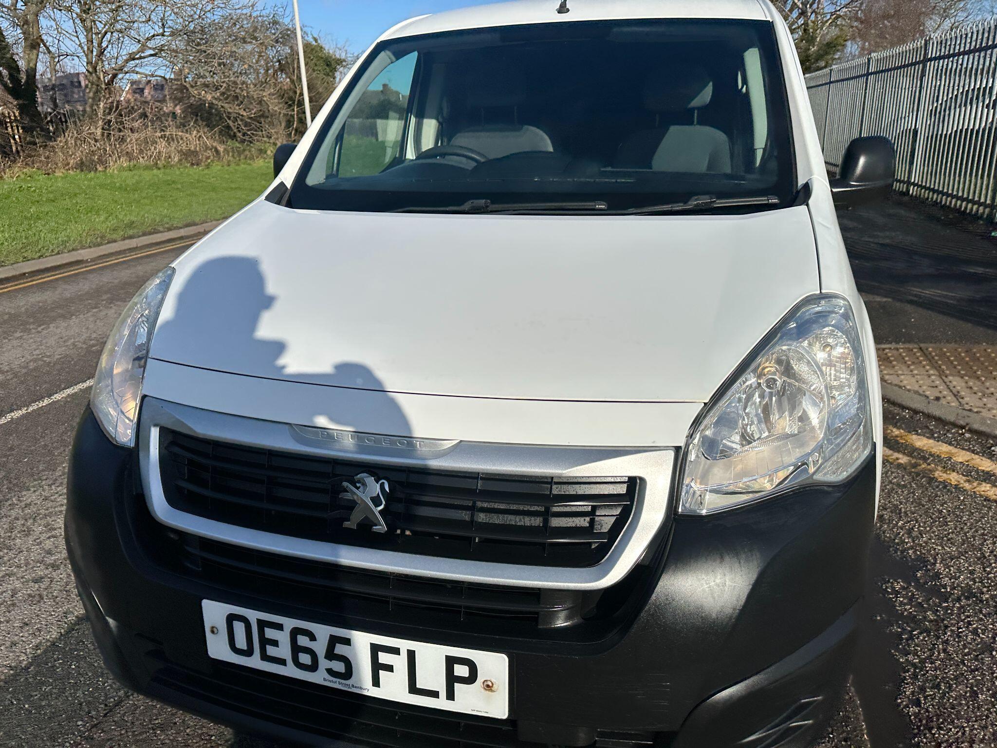 2016 Peugeot Partner 1.6 HDi S Crew Van L2 4dr • 93,298 miles image 6