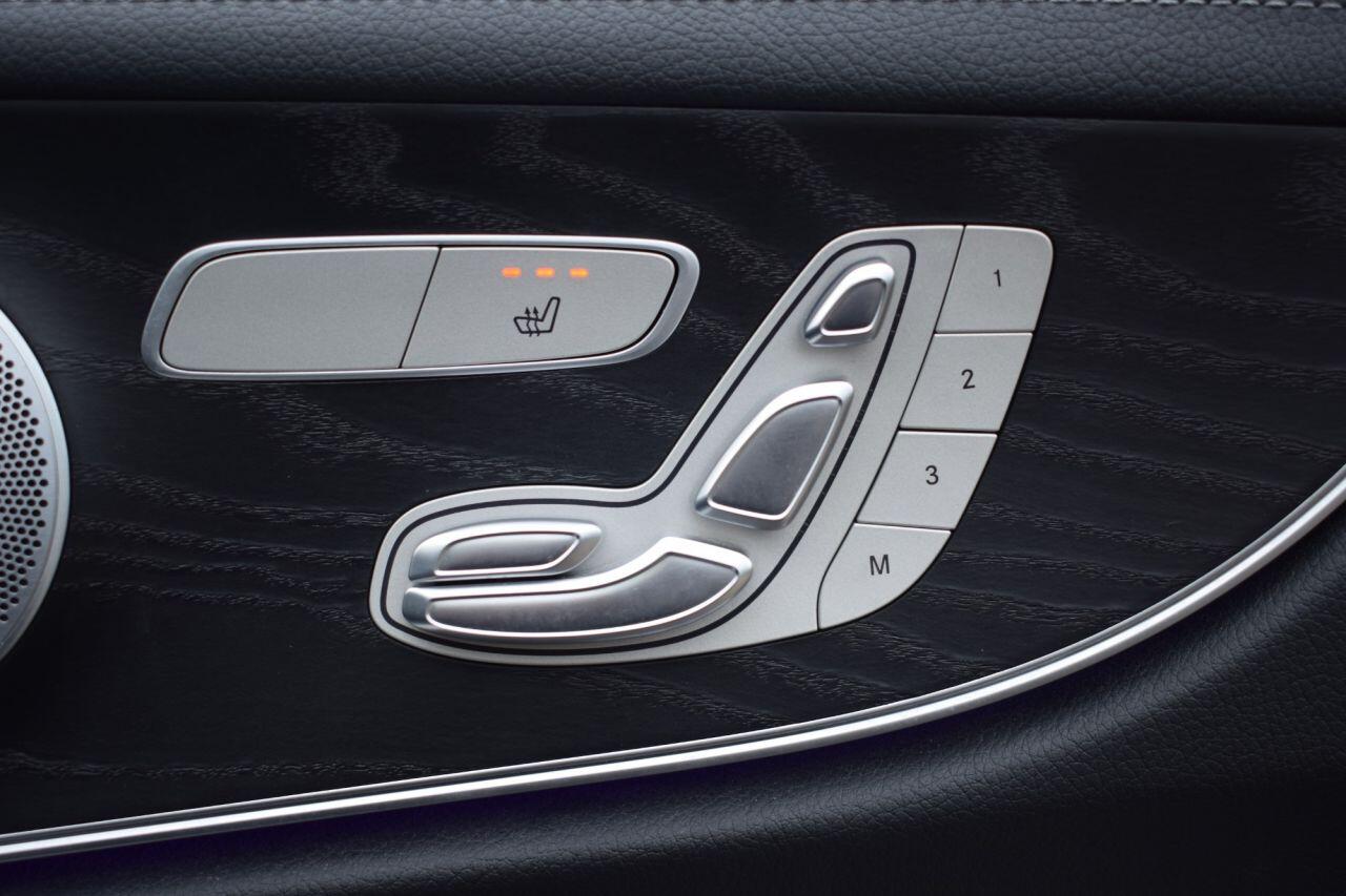 Mercedes-Benz E-Class view 35