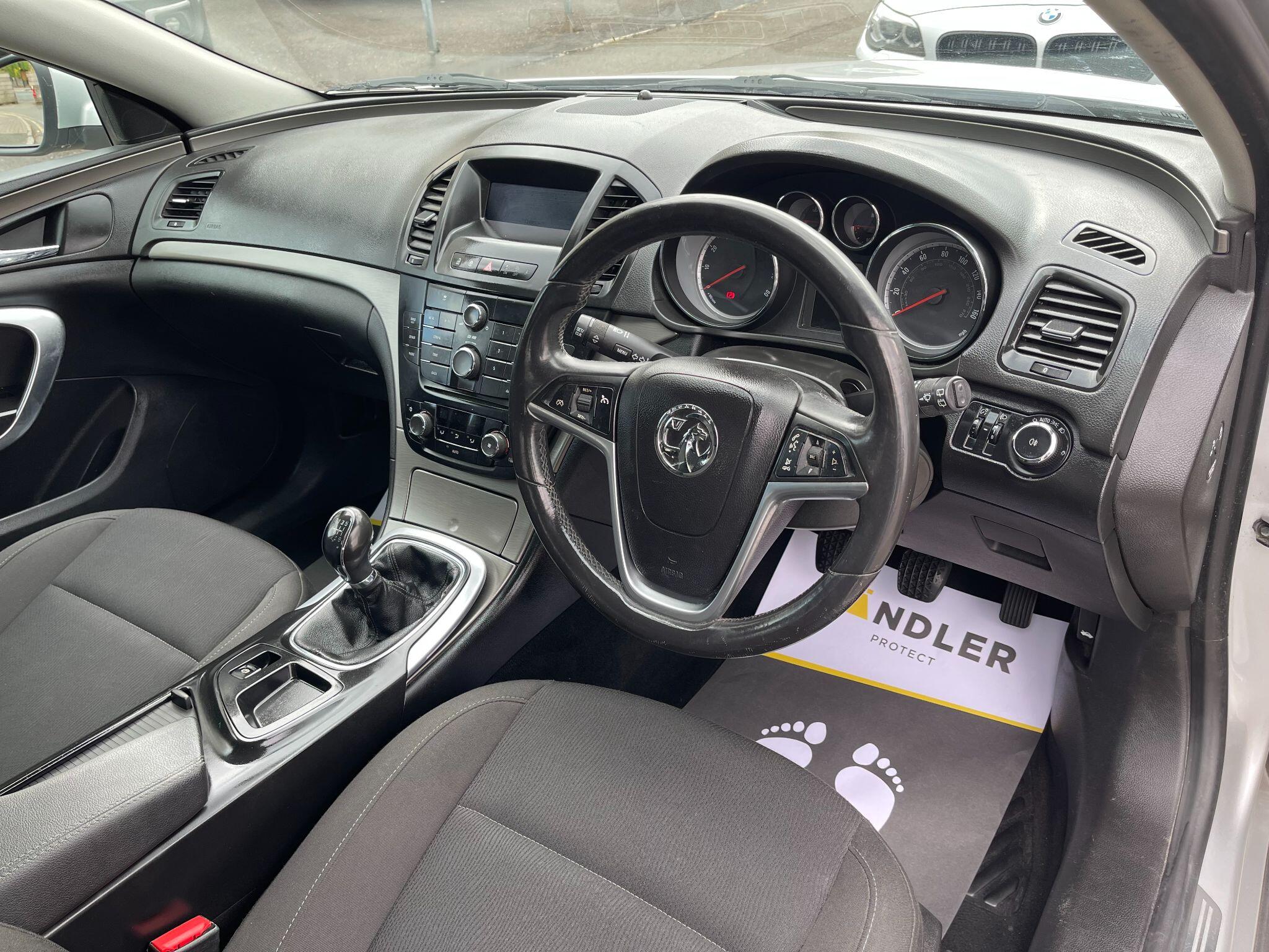 Vauxhall Insignia view 26