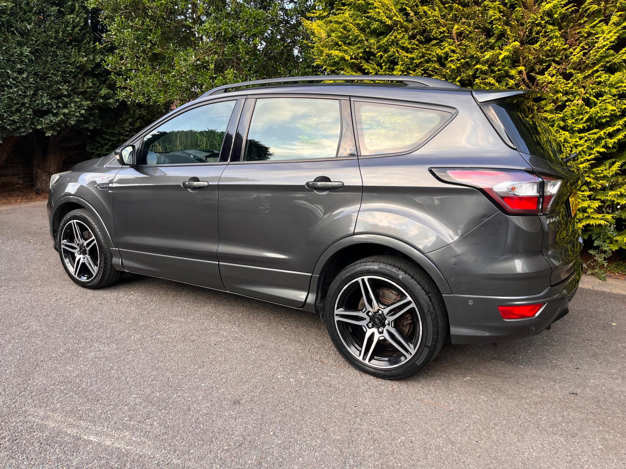 Ford Kuga view 10