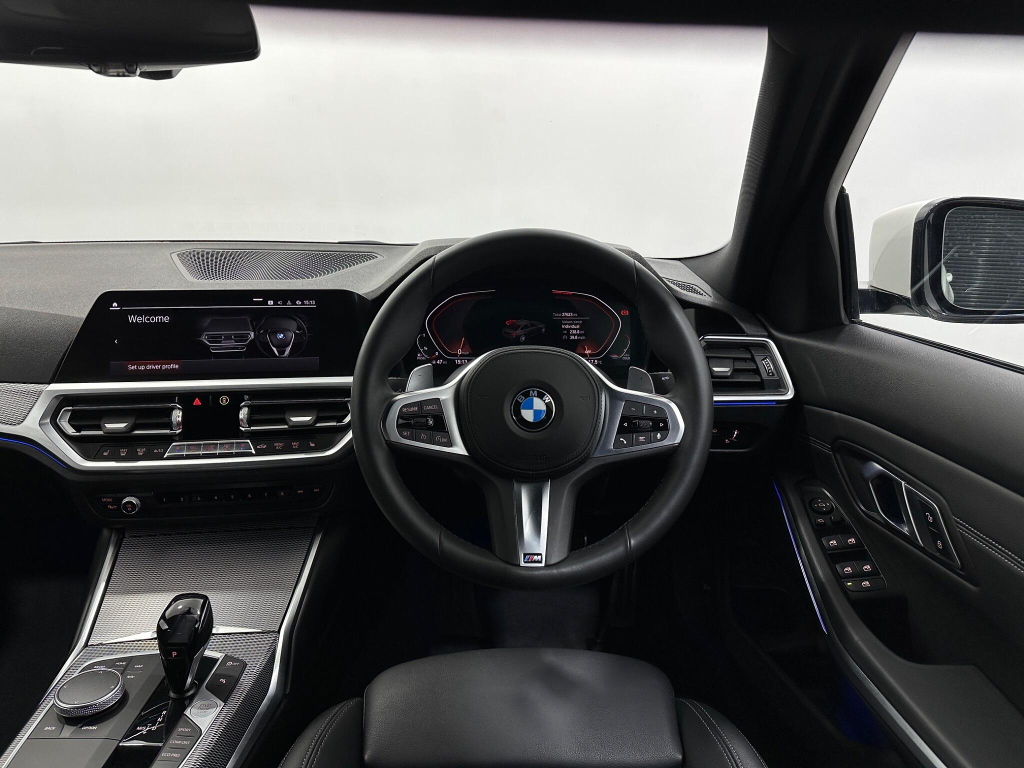 BMW 3 Series view 13