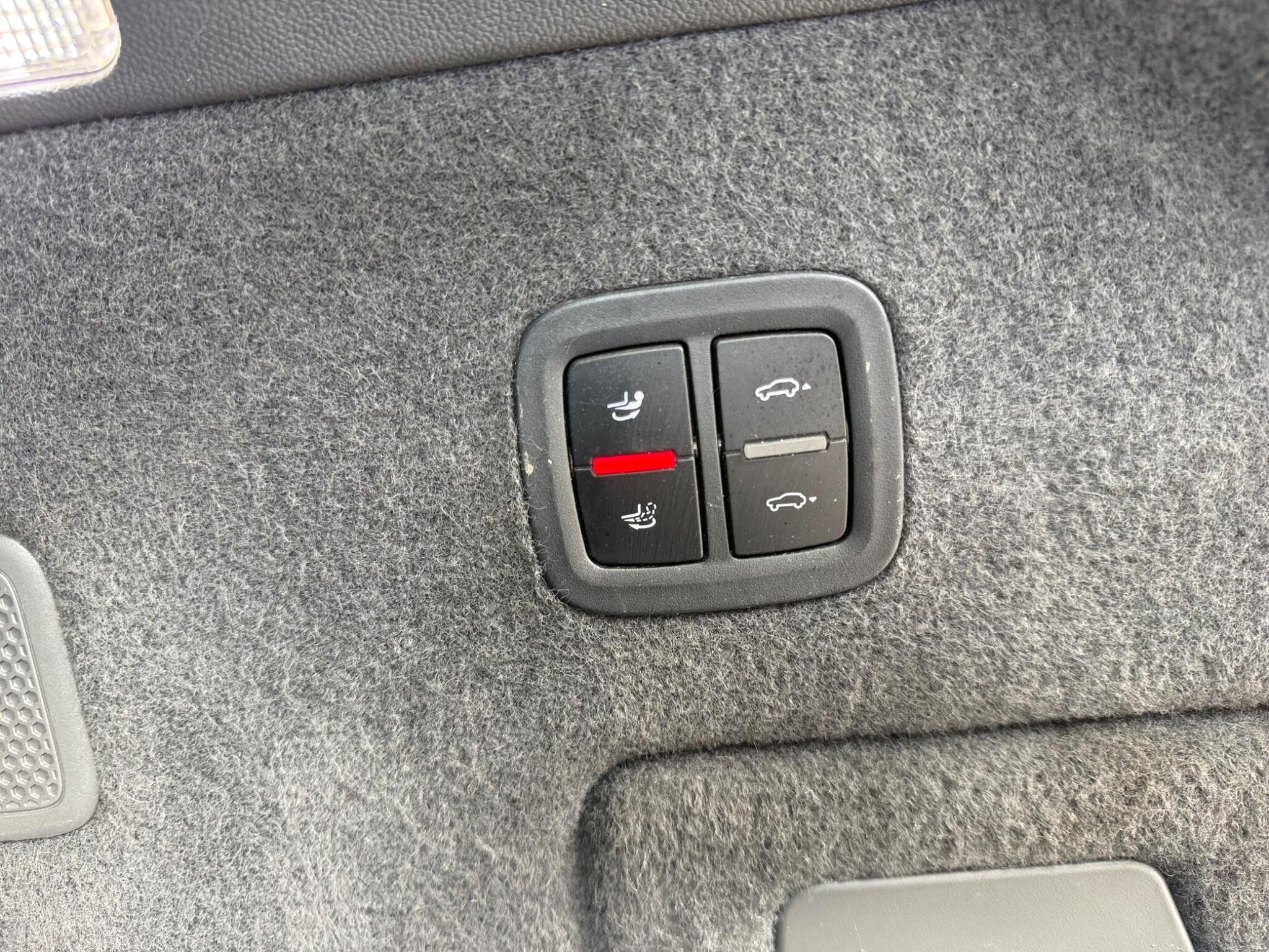 Porsche Cayenne view 13