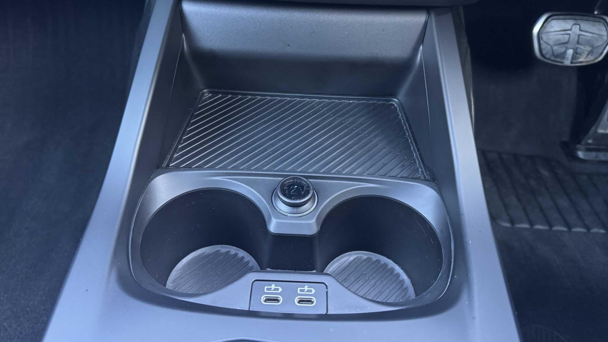 BMW 2 Series view 30