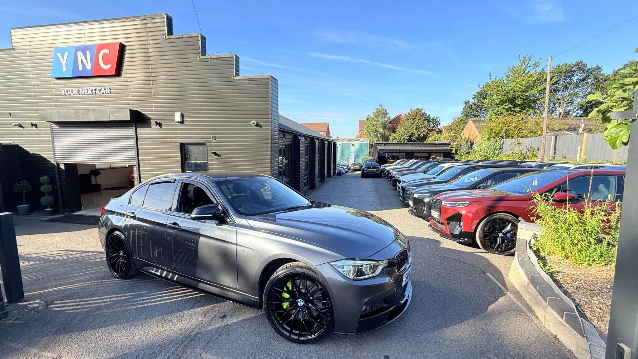 BMW 3 Series view 2