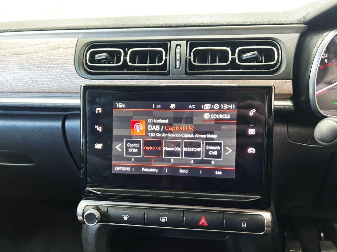 Citroen C3 view 16