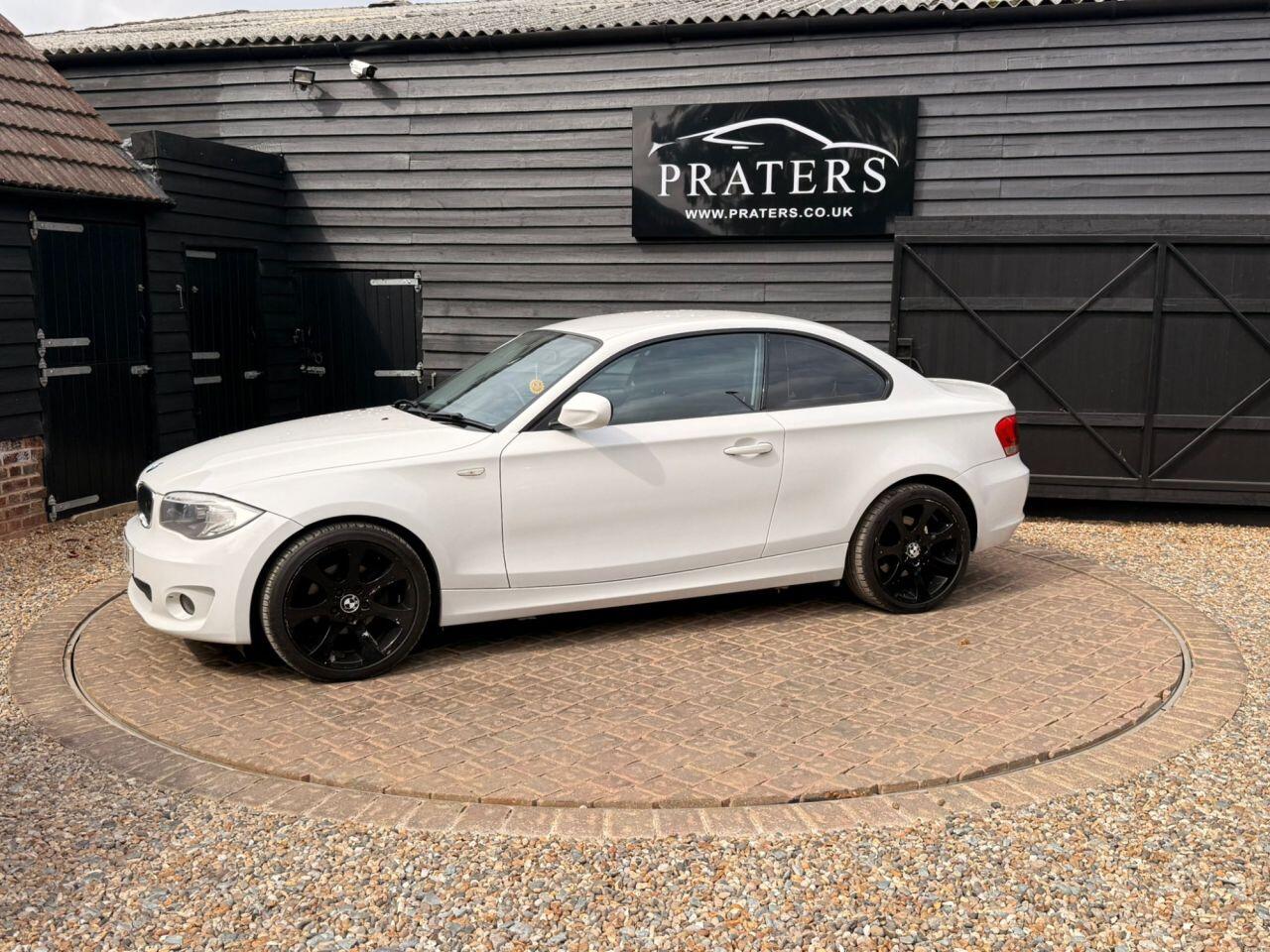 BMW 1 Series view 22